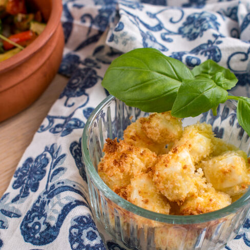 Paneroidut fetakuutiot (feta boukies) air fryerissa
