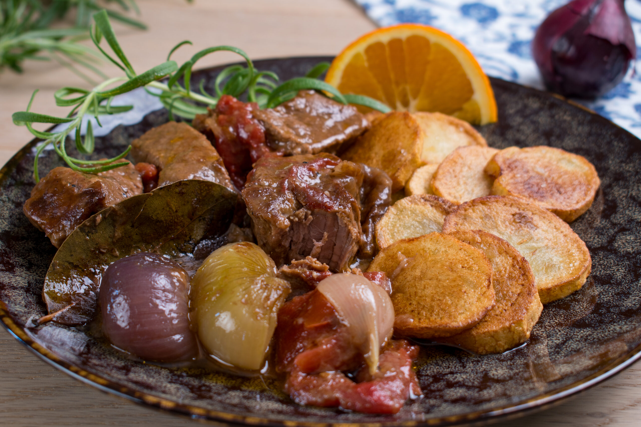 Kreikkalainen naudanlihapata stifado
